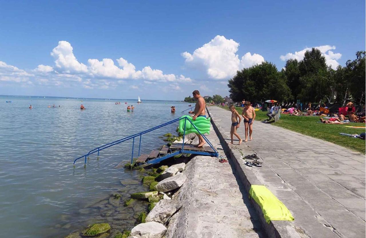 Holiday Home In Siofok - Balaton 42696 Extérieur photo